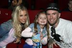 Amsterdam 3 februari 2013
Premiere Ted en de Schat in pathe Arena. Ben Saunders met zijn dochter en vriendin Yvonne Coldeweijer (Keet)
Peter Smulders bv