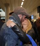 Schiphol 20 januari 2013
Ben Saunders haalt zijn vriendin Keet Yvonne Coldeweijer op op schiphol nadat zij naar Mauritius is geweest.
Peter Smulders bv