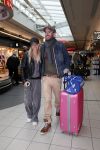 Schiphol 20 januari 2013
Ben Saunders haalt zijn vriendin Keet Yvonne Coldeweijer op op schiphol nadat zij naar Mauritius is geweest.
Peter Smulders bv