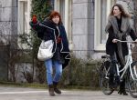 Amsterdam 8 februari 2013
Chazia Mourali met een vriendin op straat.
Peter Smulders bv