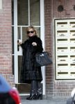 Amsterdam 22 januari 2013
Connie Breukhoven loopt naar het huis van Frans v Maarschalkerwaart.
Peter Smulders bv