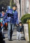 Amsterdam 6 februari 2013
Frank Rijkaard en zijn vrouw hebben hun zoon opgehaald van school
Peter Smulders bv