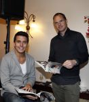 Volendam Katwoude 8 februari 2013
Presentatie nieuwe helden van Barbara en Frits Barend met in het blad Frank de Boer en Jan Smit bij hotel v d Valk.
Peter Smulders bv