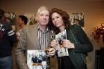 Volendam Katwoude 8 februari 2013
Presentatie nieuwe helden van Barbara en Frits Barend met in het blad Frank de Boer en Jan Smit bij hotel v d Valk.
Peter Smulders bv