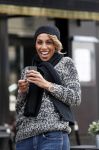 Amsterdam 11 gebruari 2013
Glennis Grace met fans op de pc hooftstraat.
Peter Smulders bv