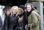 Amsterdam 11 gebruari 2013
Glennis Grace met fans op de pc hooftstraat.
Peter Smulders bv