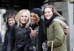Amsterdam 11 gebruari 2013
Glennis Grace met fans op de pc hooftstraat.
Peter Smulders bv