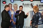 Volendam 14 februari 2013
Presentatie cd Jan Keizer en Annie Schilder bij old dutch. George Baker overhandigt cd
Peter Smulders bv