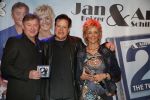 Volendam, 14 Februari 2013
Uitreiking CD van Jan Keizer en Anny schilder met de naam, The Two Of Us.
Met George Baker
Foto Peter Smulders BV