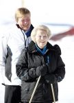 Lech, 18 Februari 2013 Fotoshoot Kon. huis in Lech tijdens de wintersportvakantie met o.a.: Koningin Beatrix, Prins Willem Alexander, Prinses Maxima, Prinses Amalia, Prinses Alexia en Prinses Ariane.
Foto Peter Smulders BV
