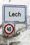 Lech/Zurs 18 en 19 februari 2013
Hotspots en winkels waar koningin Beatrix winkelt boodschappen doet en gaat eten/lunchen.
Peter Smulders bv