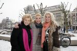 Amsterdam 26 januari 2013
Debbie Jenner Gemma v Eck en Marga Scheide tijdens intervieuw voor Stry in hotel Americain.
Peter Smulders bv