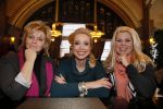 Amsterdam 26 januari 2013
Debbie Jenner Gemma v Eck en Marga Scheide tijdens intervieuw voor Stry in hotel Americain.
Peter Smulders bv