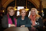 Amsterdam 26 januari 2013
Debbie Jenner Gemma v Eck en Marga Scheide tijdens intervieuw voor Stry in hotel Americain.
Peter Smulders bv