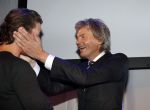 Amsterdam 17 januari 2013
Matthijs v Nieuwkek wordt uitgeroepen voor omroepman van het jaar en krijgt de prijs overhandigd uit handen van John de Mol. Mark Leene
Peter Smulders bv