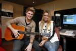 Volendam 30 januari 2013
Monique Smit en Tim Douwsma tijdens opnames van hun nieuwe cd die ze samen opnemen.
Peter Smulders bv