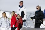Lech, 18 Februari 2013 Fotoshoot Kon. huis in Lech tijdens de wintersportvakantie met o.a.: Koningin Beatrix, Prins Willem Alexander, Prinses Maxima, Prinses Amalia, Prinses Alexia en Prinses Ariane.
Foto Peter Smulders BV