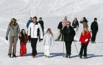 Lech, 18 Februari 2013 Fotoshoot Kon. huis in Lech tijdens de wintersportvakantie met o.a.: Koningin Beatrix, Prins Willem Alexander, Prinses Maxima, Prinses Amalia, Prinses Alexia en Prinses Ariane.
Foto Peter Smulders BV
