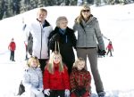 Lech, 18 Februari 2013 Fotoshoot Kon. huis in Lech tijdens de wintersportvakantie met o.a.: Koningin Beatrix, Prins Willem Alexander, Prinses Maxima, Prinses Amalia, Prinses Alexia en Prinses Ariane.
Foto Peter Smulders BV