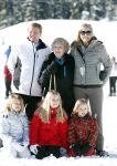 Lech, 18 Februari 2013 Fotoshoot Kon. huis in Lech tijdens de wintersportvakantie met o.a.: Koningin Beatrix, Prins Willem Alexander, Prinses Maxima, Prinses Amalia, Prinses Alexia en Prinses Ariane.
Foto Peter Smulders BV