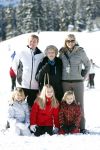 Lech, 18 Februari 2013 Fotoshoot Kon. huis in Lech tijdens de wintersportvakantie met o.a.: Koningin Beatrix, Prins Willem Alexander, Prinses Maxima, Prinses Amalia, Prinses Alexia en Prinses Ariane.
Foto Peter Smulders BV