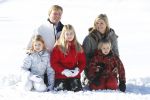 Lech, 18 Februari 2013 Fotoshoot Kon. huis in Lech tijdens de wintersportvakantie met o.a.: Koningin Beatrix, Prins Willem Alexander, Prinses Maxima, Prinses Amalia, Prinses Alexia en Prinses Ariane.
Foto Peter Smulders BV