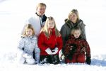 Lech, 18 Februari 2013 Fotoshoot Kon. huis in Lech tijdens de wintersportvakantie met o.a.: Koningin Beatrix, Prins Willem Alexander, Prinses Maxima, Prinses Amalia, Prinses Alexia en Prinses Ariane.
Foto Peter Smulders BV