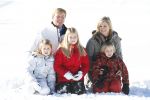 Lech, 18 Februari 2013 Fotoshoot Kon. huis in Lech tijdens de wintersportvakantie met o.a.: Koningin Beatrix, Prins Willem Alexander, Prinses Maxima, Prinses Amalia, Prinses Alexia en Prinses Ariane.
Foto Peter Smulders BV