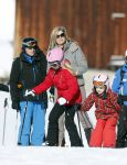 Lech, 18 Februari 2013 Fotoshoot Kon. huis in Lech tijdens de wintersportvakantie met o.a.: Koningin Beatrix, Prins Willem Alexander, Prinses Maxima, Prinses Amalia, Prinses Alexia en Prinses Ariane.
Foto Peter Smulders BV