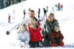 Lech, 18 Februari 2013 Fotoshoot Kon. huis in Lech tijdens de wintersportvakantie met o.a.: Koningin Beatrix, Prins Willem Alexander, Prinses Maxima, Prinses Amalia, Prinses Alexia en Prinses Ariane.
Foto Peter Smulders BV