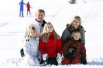 Lech, 18 Februari 2013 Fotoshoot Kon. huis in Lech tijdens de wintersportvakantie met o.a.: Koningin Beatrix, Prins Willem Alexander, Prinses Maxima, Prinses Amalia, Prinses Alexia en Prinses Ariane.
Foto Peter Smulders BV