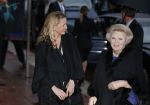 Utrecht 1 februari 2013
Koningin Beatrix viert haar 75e verjaardag in het beatrix theater in Utrecht. Koningin met prinses Mabel
Peter Smulders bv