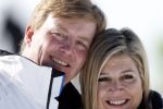 Lech, 18 Februari 2013 Fotoshoot Kon. huis in Lech tijdens de wintersportvakantie met o.a.: Koningin Beatrix, Prins Willem Alexander, Prinses Maxima, Prinses Amalia, Prinses Alexia en Prinses Ariane.
Foto Peter Smulders BV