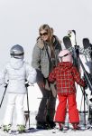 Lech, 18 Februari 2013 Fotoshoot Kon. huis in Lech tijdens de wintersportvakantie met o.a.: Koningin Beatrix, Prins Willem Alexander, Prinses Maxima, Prinses Amalia, Prinses Alexia en Prinses Ariane.
Foto Peter Smulders BV