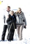 Lech, 18 Februari 2013 Fotoshoot Kon. huis in Lech tijdens de wintersportvakantie met o.a.: Koningin Beatrix, Prins Willem Alexander, Prinses Maxima, Prinses Amalia, Prinses Alexia en Prinses Ariane.
Foto Peter Smulders BV
