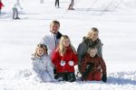 Lech, 18 Februari 2013 Fotoshoot Kon. huis in Lech tijdens de wintersportvakantie met o.a.: Koningin Beatrix, Prins Willem Alexander, Prinses Maxima, Prinses Amalia, Prinses Alexia en Prinses Ariane.
Foto Peter Smulders BV