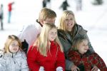 Lech, 18 Februari 2013 Fotoshoot Kon. huis in Lech tijdens de wintersportvakantie met o.a.: Koningin Beatrix, Prins Willem Alexander, Prinses Maxima, Prinses Amalia, Prinses Alexia en Prinses Ariane.
Foto Peter Smulders BV