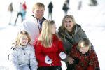 Lech, 18 Februari 2013 Fotoshoot Kon. huis in Lech tijdens de wintersportvakantie met o.a.: Koningin Beatrix, Prins Willem Alexander, Prinses Maxima, Prinses Amalia, Prinses Alexia en Prinses Ariane.
Foto Peter Smulders BV