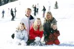 Lech, 18 Februari 2013 Fotoshoot Kon. huis in Lech tijdens de wintersportvakantie met o.a.: Koningin Beatrix, Prins Willem Alexander, Prinses Maxima, Prinses Amalia, Prinses Alexia en Prinses Ariane.
Foto Peter Smulders BV