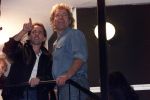 Almere 30 december 1999

Laatste dag Big Brother.
Ruud en Willem

Peter Smulders BV