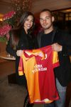 Istanbul 24 januari 2013
Op bezoek bij Wesley Sneijder en zijn vrouw Yolanthe Sneijder Cabau.
Ze slapen in het four seasons hotel . Wesley gaat spelen voor Galatasaray en wordt als een held binnengehaald.
Peter Smulders bv