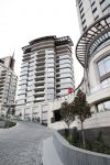 Istanbul 25 januari 2013
In dit Appartementen complex mede ontworpen door Giorgio Armani gaan Wesley Sneijder en zijn vrouw Yolanthe Sneijder cabau in een prachtige penthouse wonen met overzicht over heel Istanbul.
Peter Smulders bv