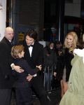 Amsterdam 11 februari 2013
Premiere Ushi must marry met Wendy v Dijk in Tuschinski. Xander de Buisonje met vrouw Sophie en zoon Sem v Dijk
Peter Smulders bv