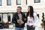 Istanbul 25 januari 2013
Yolanthe Sneijder Cabau samen met haar schoonvader Berrie Sneijder en hondje James in de tuin van het four seasons Hotel in Istanbul.
Peter Smulders bv
