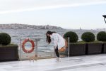Istanbul 25 januari 2013
Yolanthe Sneijder Cabau samen met haar schoonvader Berrie Sneijder en hondje James in de tuin van het four seasons Hotel in Istanbul.
Peter Smulders bv