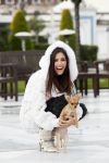 Istanbul 25 januari 2013
Yolanthe Sneijder Cabau samen met haar schoonvader Berrie Sneijder en hondje James in de tuin van het four seasons Hotel in Istanbul.
Peter Smulders bv