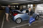 Schiphol 20 januari 2013
Ben Saunders haalt zijn vriendin Keet Yvonne Coldeweijer op op schiphol nadat zij naar Mauritius is geweest.
Peter Smulders bv