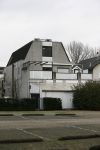 Aalsmeer 17 januari 2014
Bonnie st Claire met haar hondjes bij haar huis.