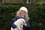 Aalsmeer 17 januari 2014
Bonnie st Claire met haar hondjes bij haar huis.