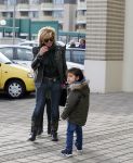 Amsterdam 11 januari 2014
Connie Breukhoven gaat winkelen met haar kleinkinderen in het gelderlandplein waar een half uur later een schietpartij plaats zou vinden.
